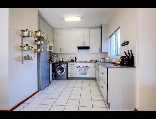 2 BEDROOM APARTMENT FOR SALE IN MONTGOMERY PARK